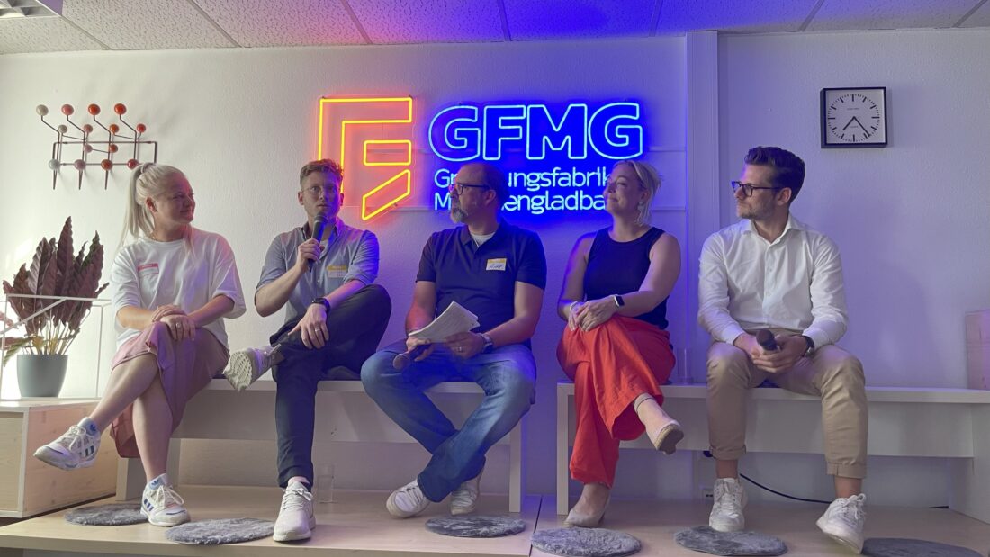 Foto einer Podiumsdiskussion